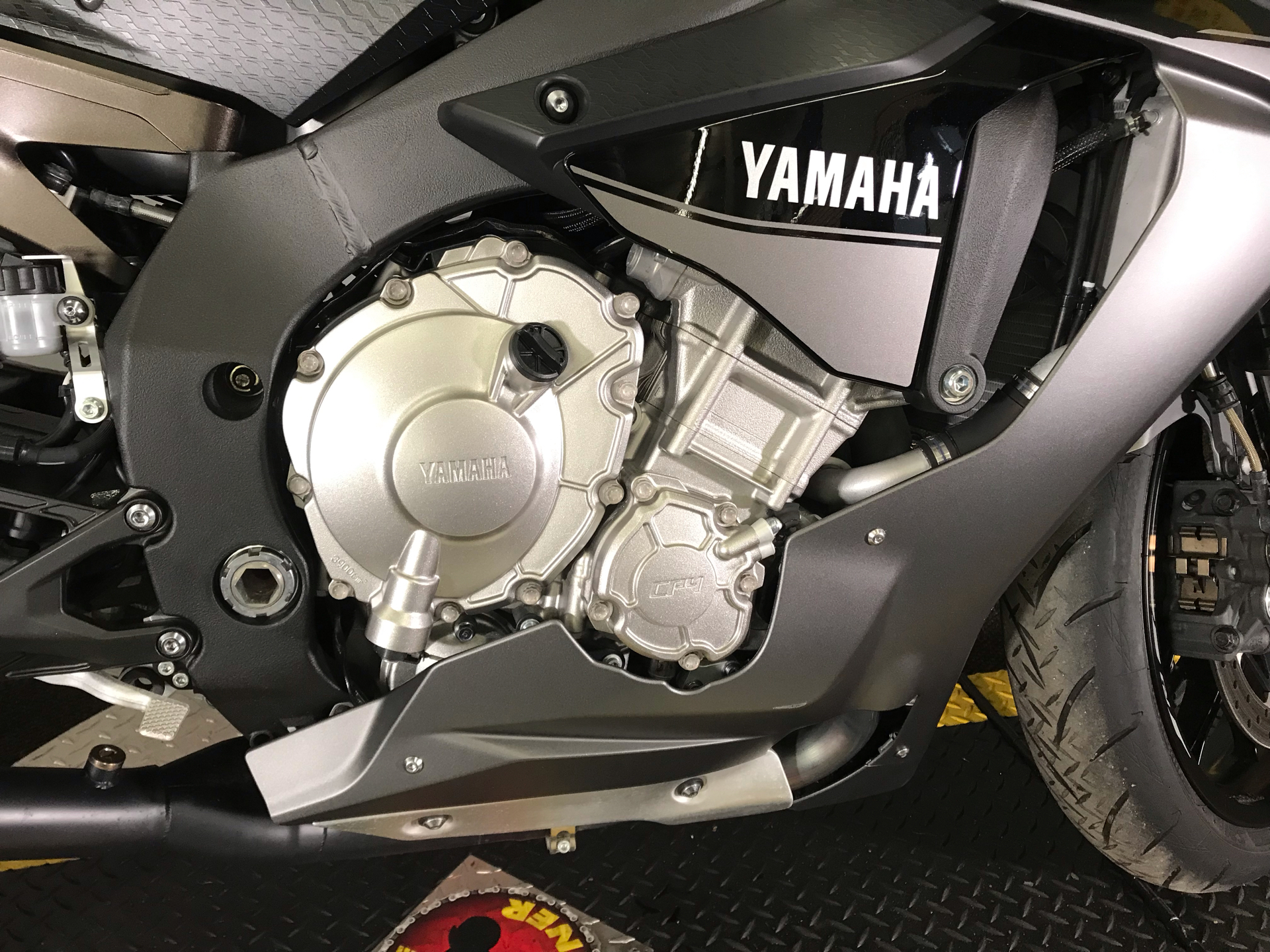 2016 Yamaha YZF-R1 in Tyrone, Pennsylvania - Photo 3