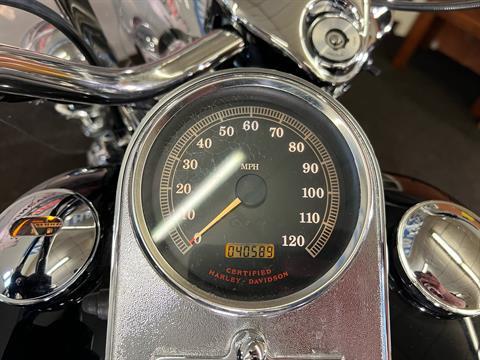 2001 Harley-Davidson FLHRCI Road King® Classic in Tyrone, Pennsylvania - Photo 17