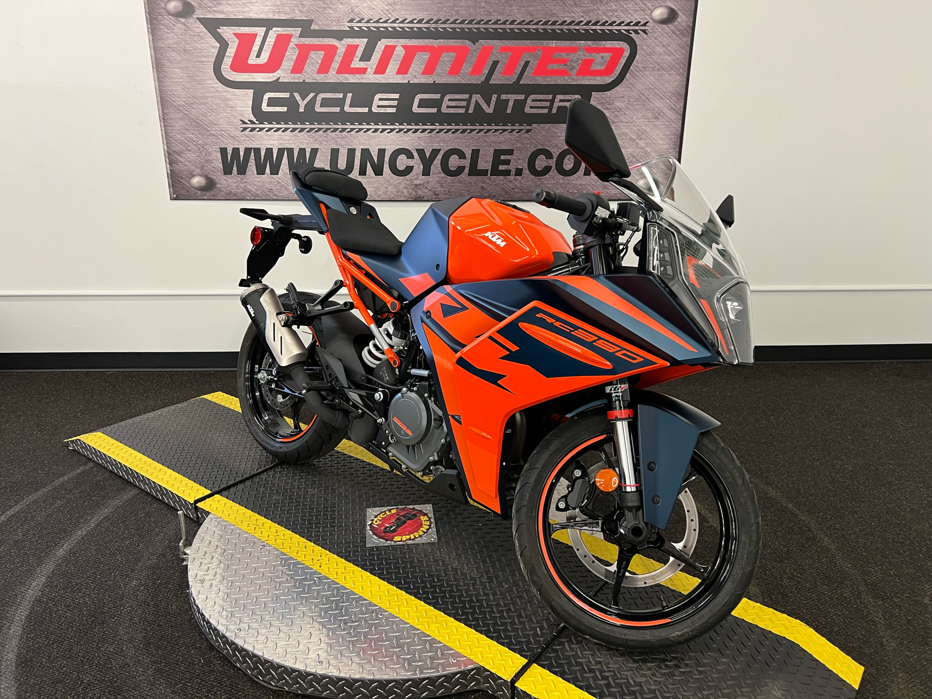 2022 KTM RC 390 in Tyrone, Pennsylvania - Photo 1