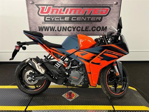 2022 KTM RC 390 in Tyrone, Pennsylvania - Photo 2