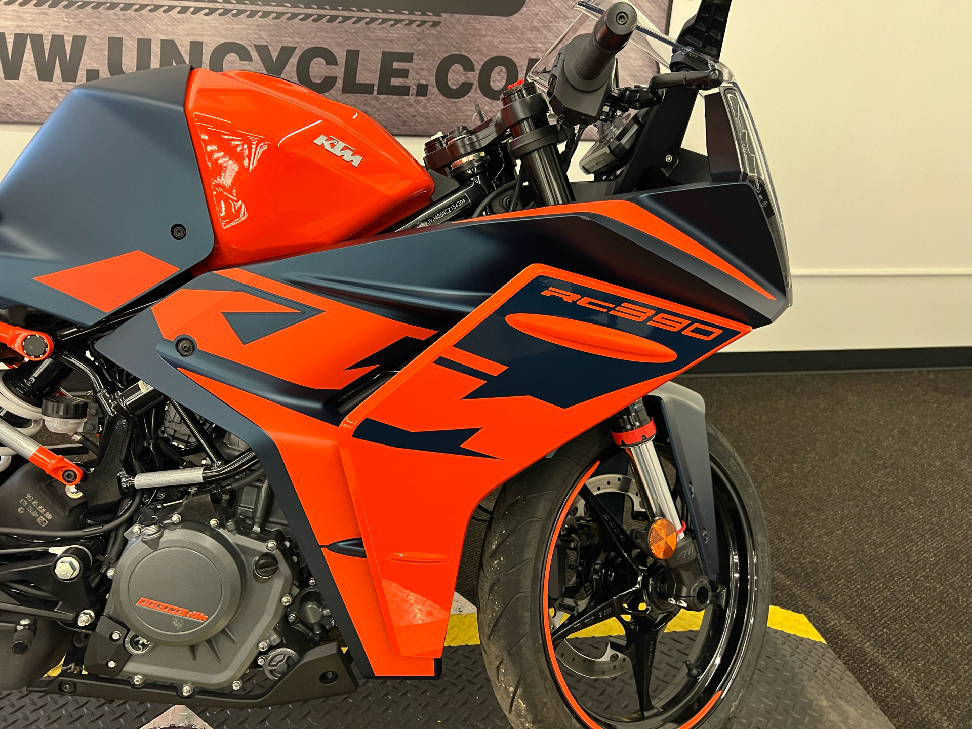 2022 KTM RC 390 in Tyrone, Pennsylvania - Photo 4