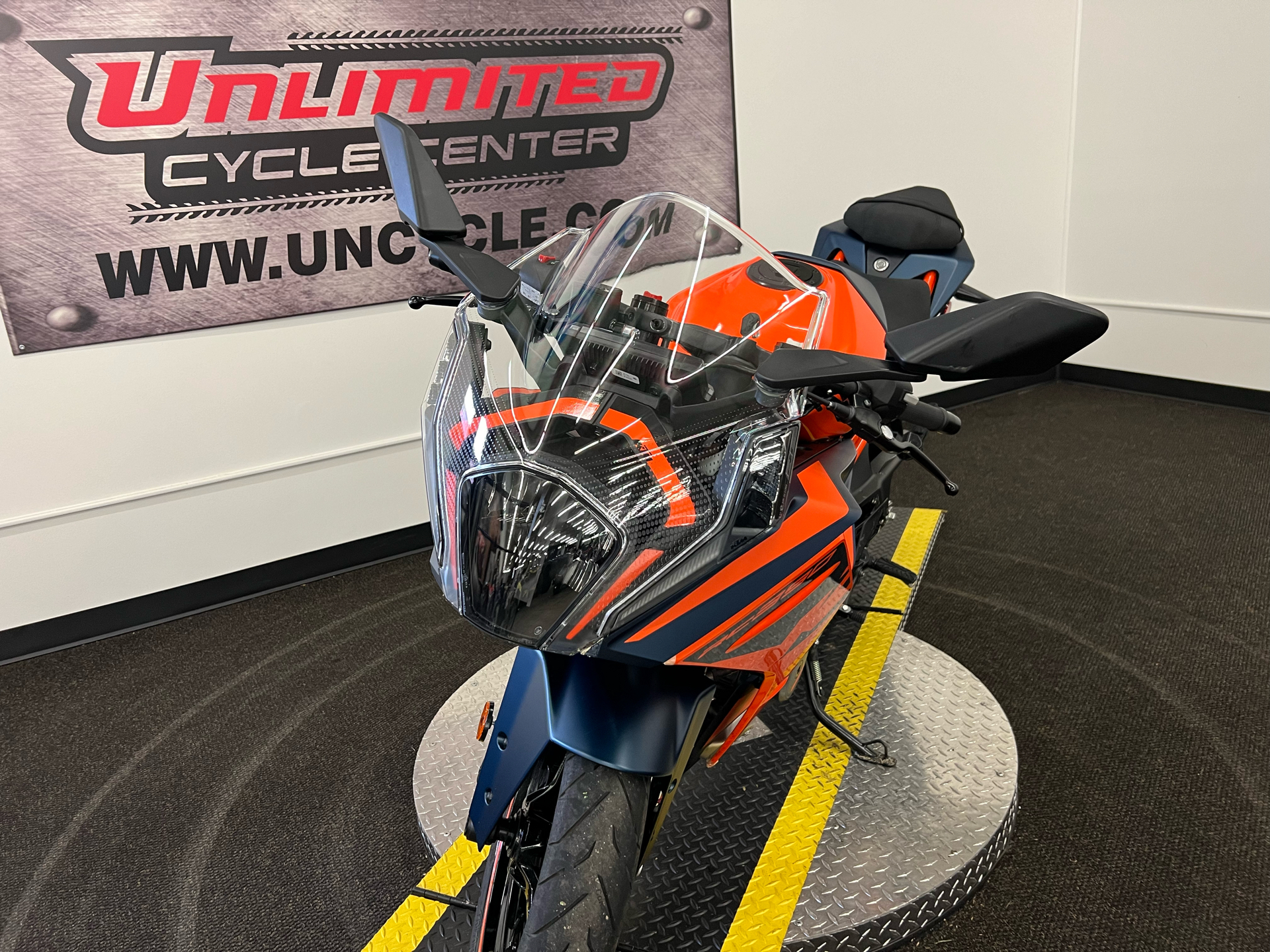 2022 KTM RC 390 in Tyrone, Pennsylvania - Photo 7