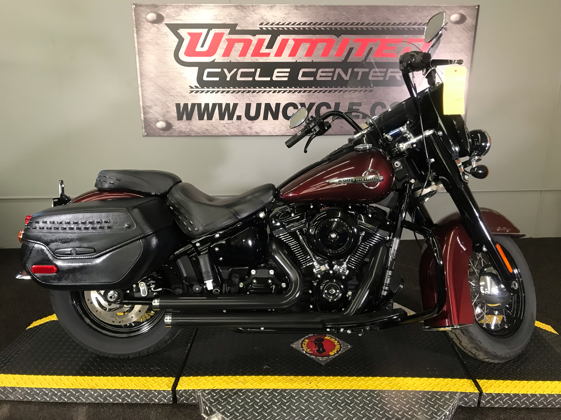2018 Harley-Davidson Heritage Classic in Tyrone, Pennsylvania - Photo 2