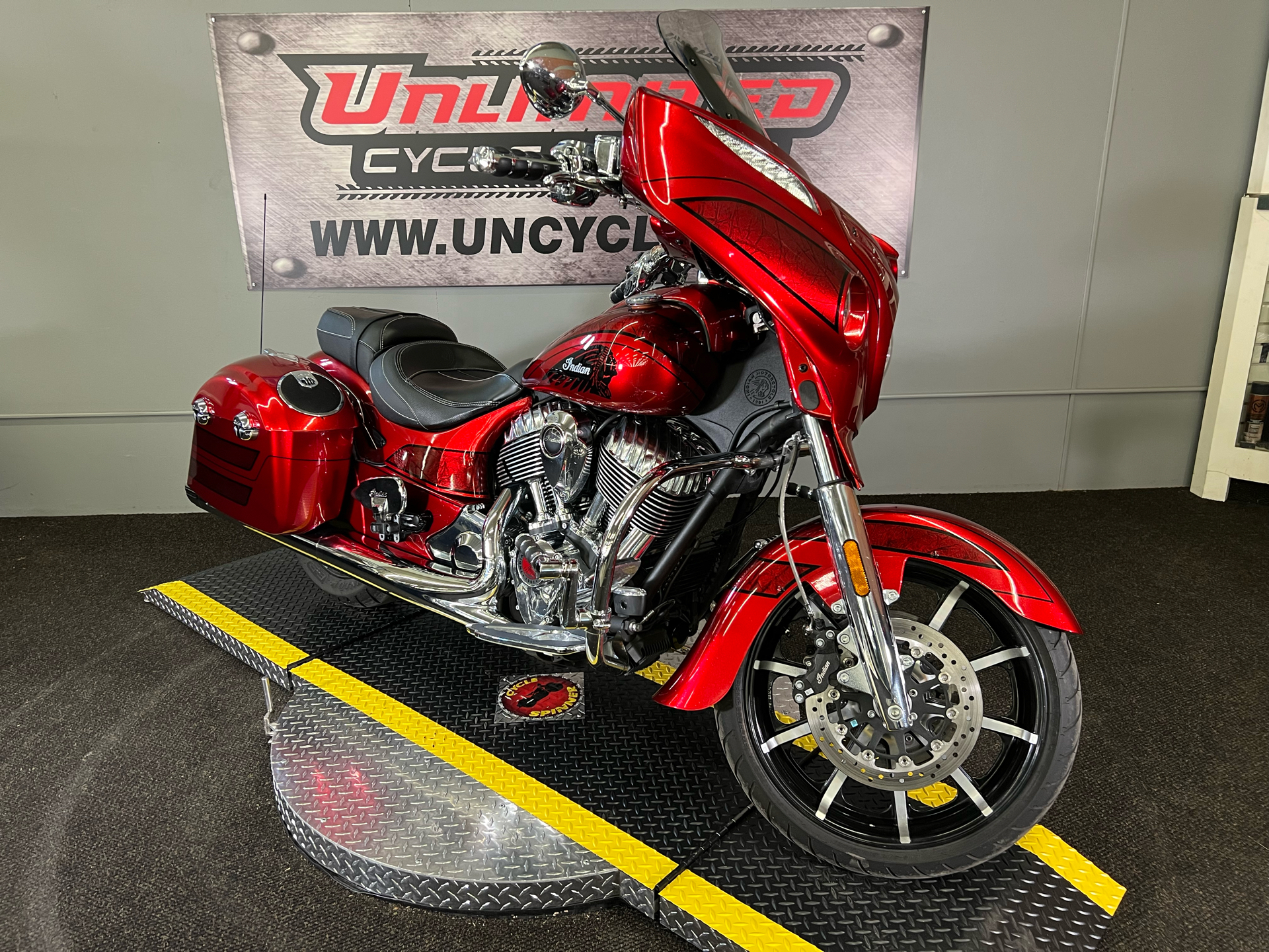 2017 Indian Motorcycle Chieftain® Elite in Tyrone, Pennsylvania - Photo 1