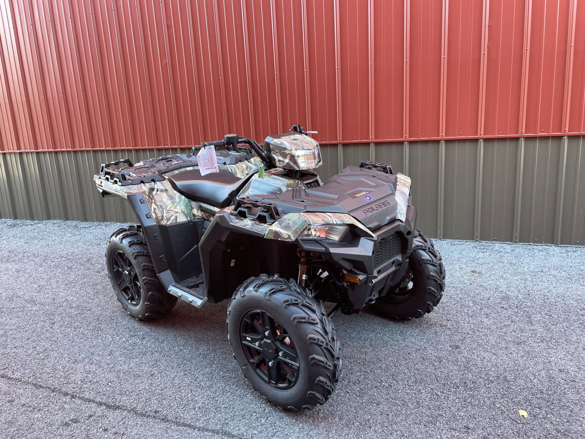 2024 Polaris Sportsman 850 Premium in Tyrone, Pennsylvania - Photo 2