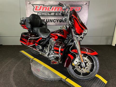 2017 Harley-Davidson CVO™ Limited in Tyrone, Pennsylvania - Photo 1