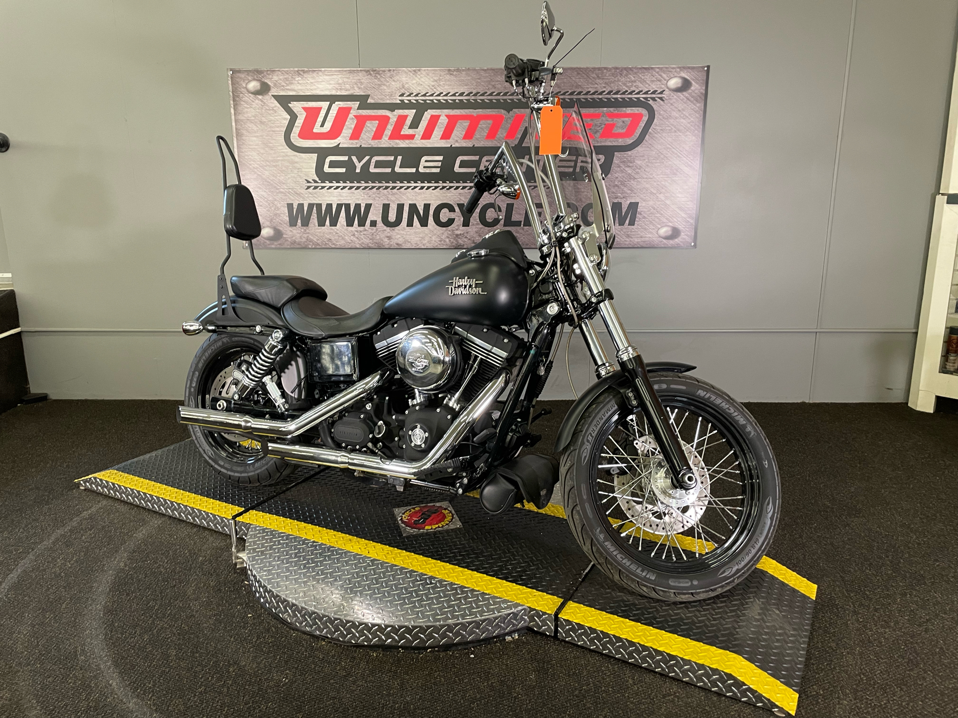 2013 Harley-Davidson Dyna® Street Bob® in Tyrone, Pennsylvania - Photo 1