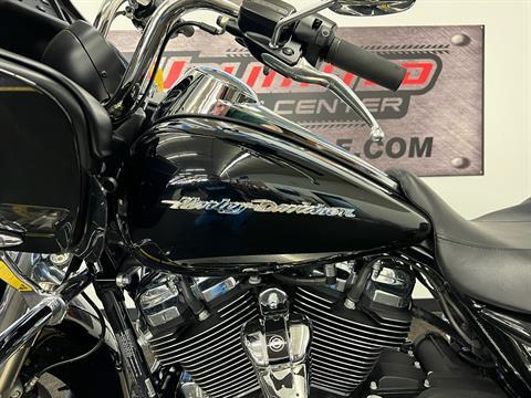 2019 Harley-Davidson Road Glide® in Tyrone, Pennsylvania - Photo 11