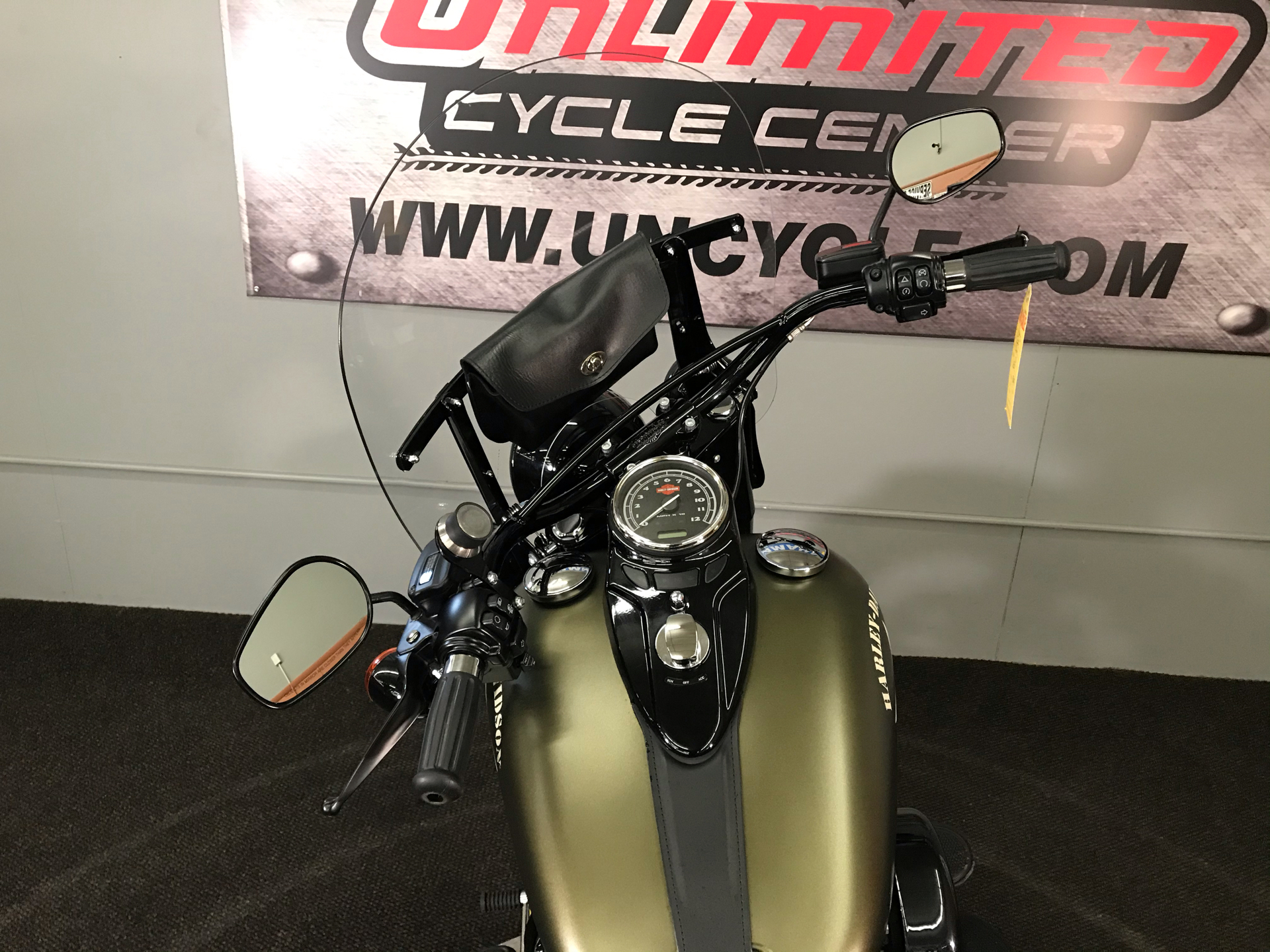 windshield softail slim