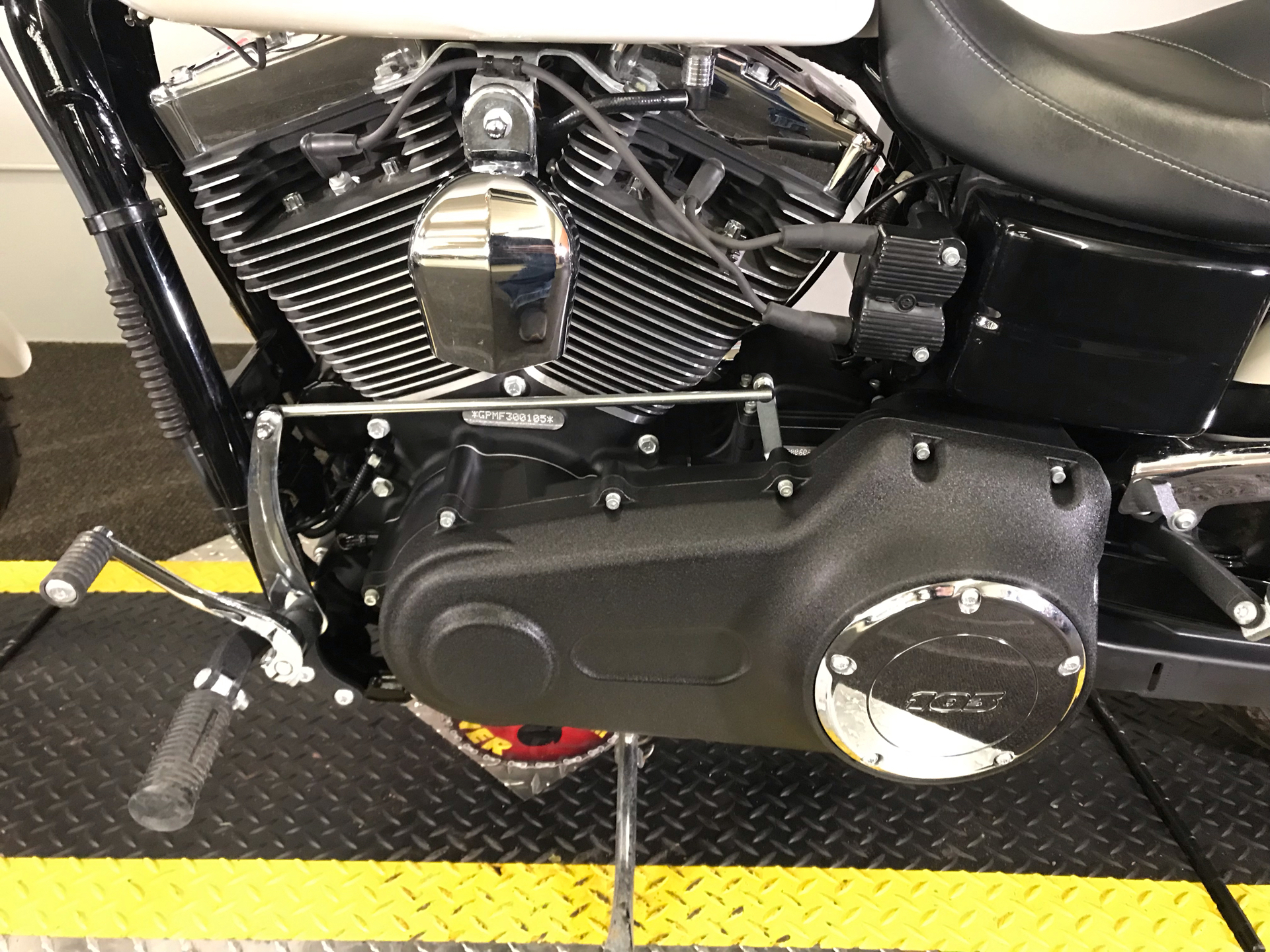 2015 Harley-Davidson Wide Glide® in Tyrone, Pennsylvania - Photo 10