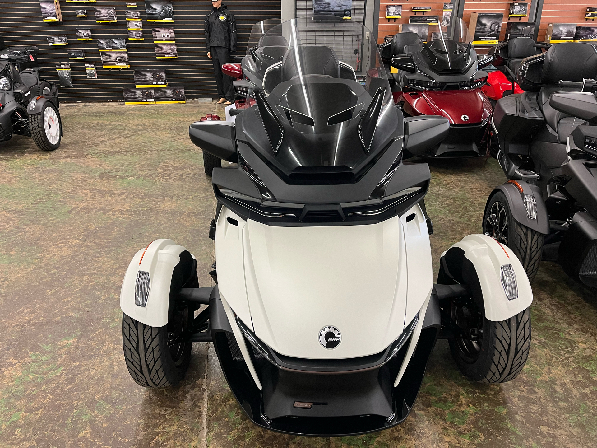 2024 Can-Am Spyder RT Sea-to-Sky in Tyrone, Pennsylvania - Photo 3