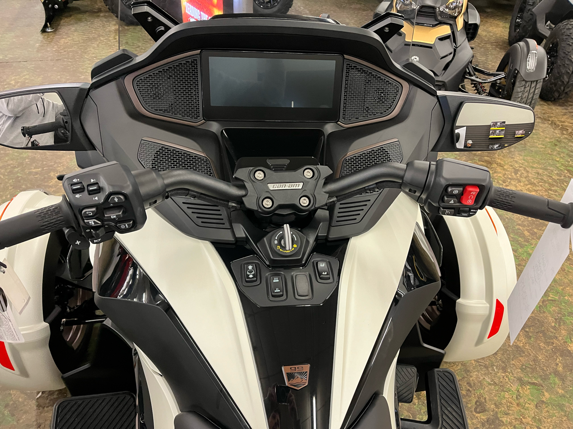 2024 Can-Am Spyder RT Sea-to-Sky in Tyrone, Pennsylvania - Photo 6