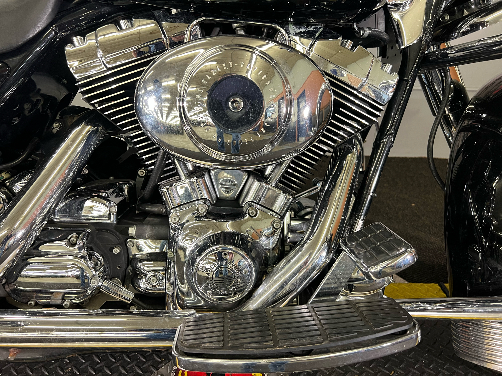 2000 Harley-Davidson FLHRCI Road King® Classic in Tyrone, Pennsylvania - Photo 3