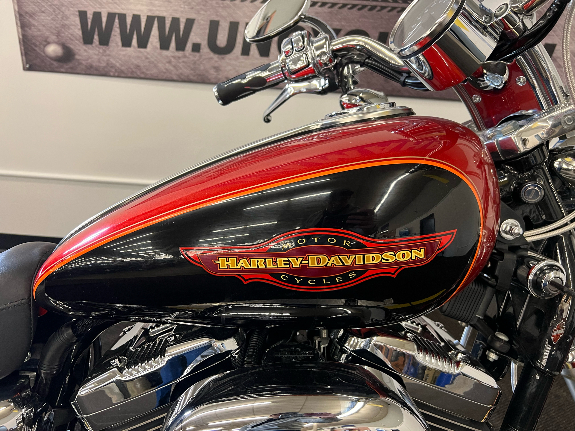 2005 Harley-Davidson Sportster® XL 1200 Custom in Tyrone, Pennsylvania - Photo 4