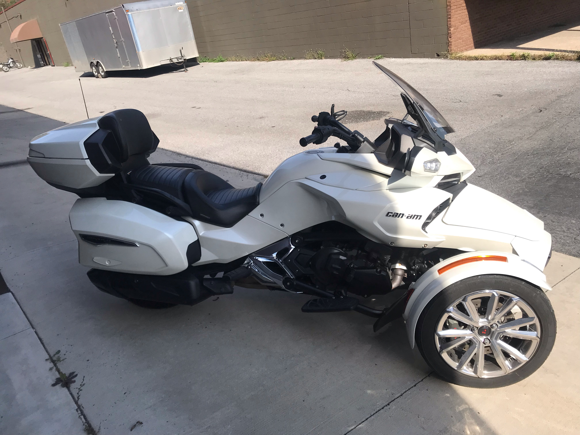 2016 Can-Am Spyder F3 Limited in Tyrone, Pennsylvania - Photo 4