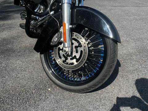 2013 Harley-Davidson Street Glide® in Tyrone, Pennsylvania - Photo 2
