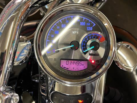2013 Harley-Davidson CVO™ Road King® 110th Anniversary Edition in Tyrone, Pennsylvania - Photo 13
