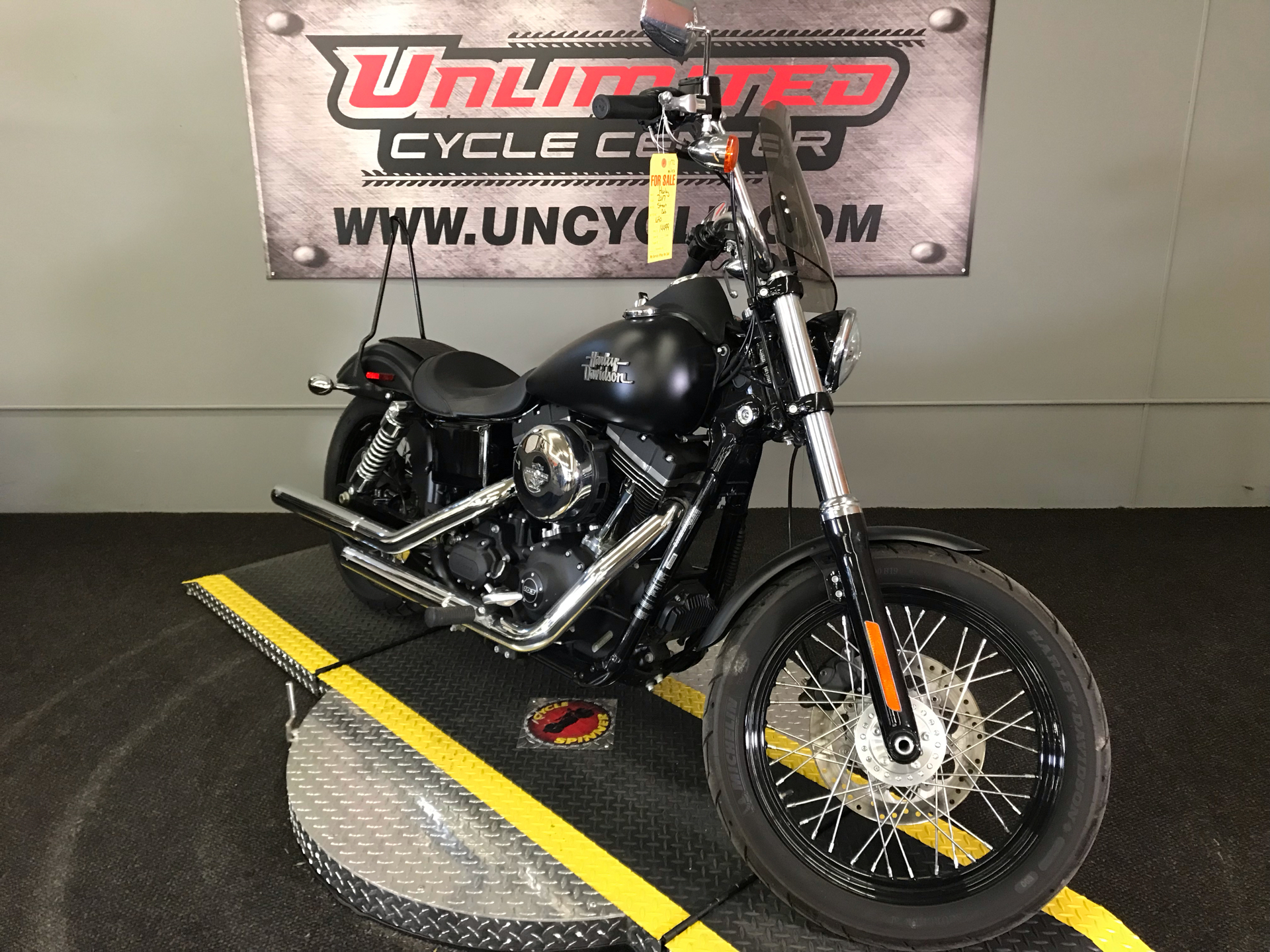 2017 Harley-Davidson Street Bob® in Tyrone, Pennsylvania - Photo 1