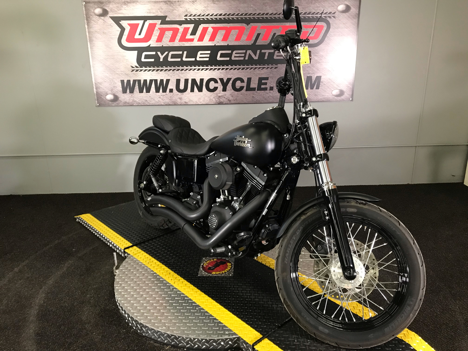 2017 Harley-Davidson Street Bob® in Tyrone, Pennsylvania - Photo 1