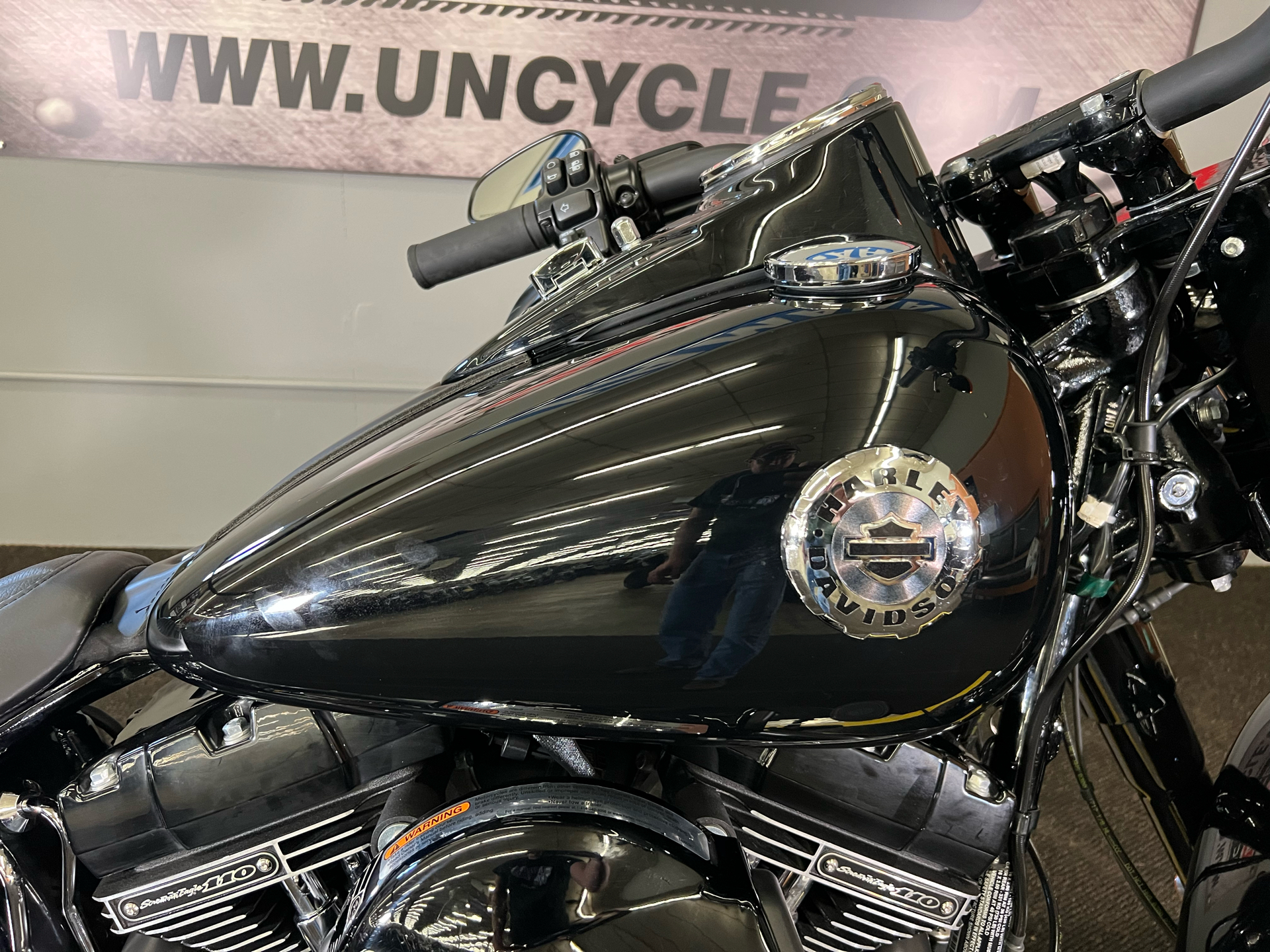 2017 Harley-Davidson Softail Slim® S in Tyrone, Pennsylvania - Photo 4