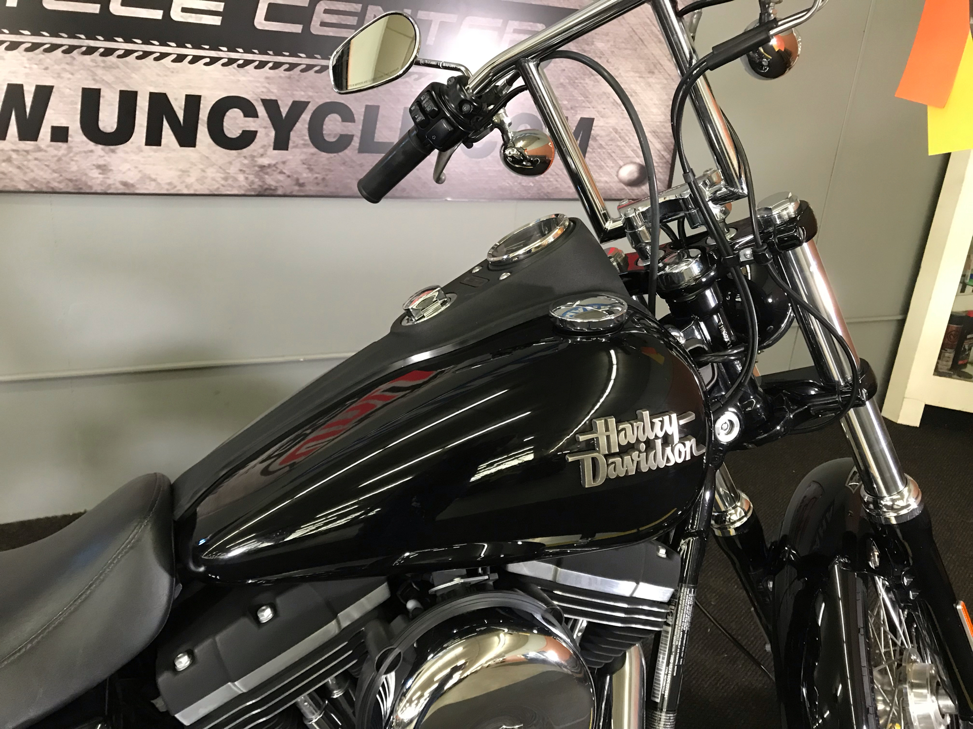 2013 Harley-Davidson Dyna® Street Bob® in Tyrone, Pennsylvania - Photo 4