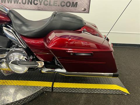 2016 Harley-Davidson Road Glide® Special in Tyrone, Pennsylvania - Photo 12