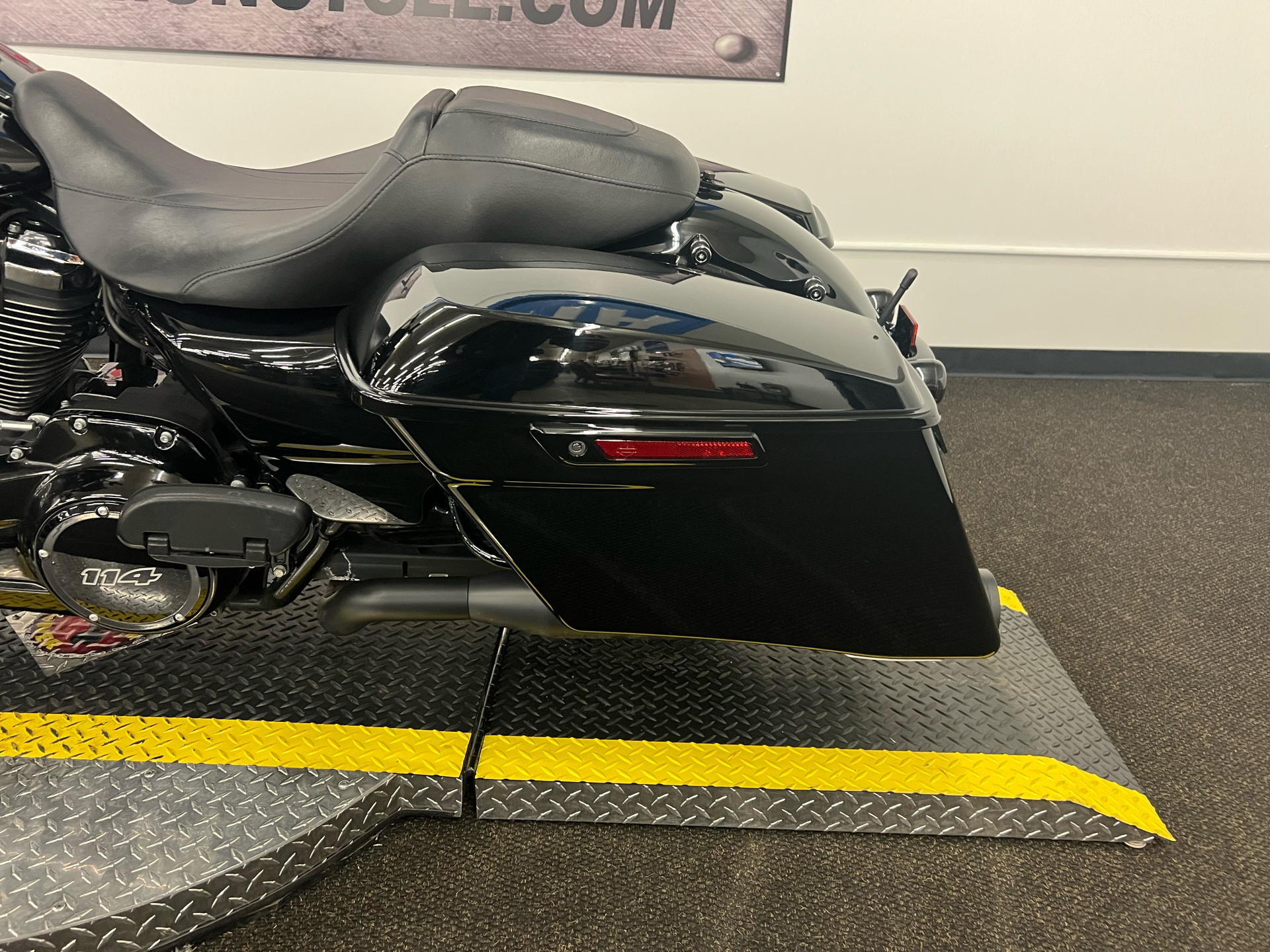 2019 Harley-Davidson Street Glide® Special in Tyrone, Pennsylvania - Photo 11