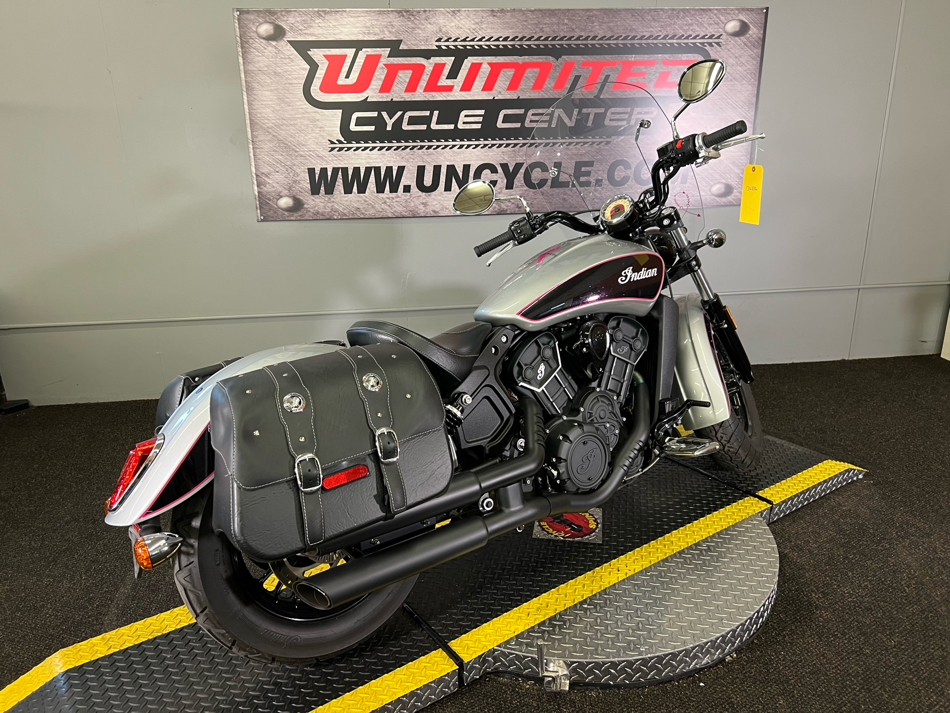 2017 Indian Motorcycle Scout® Sixty ABS in Tyrone, Pennsylvania - Photo 17