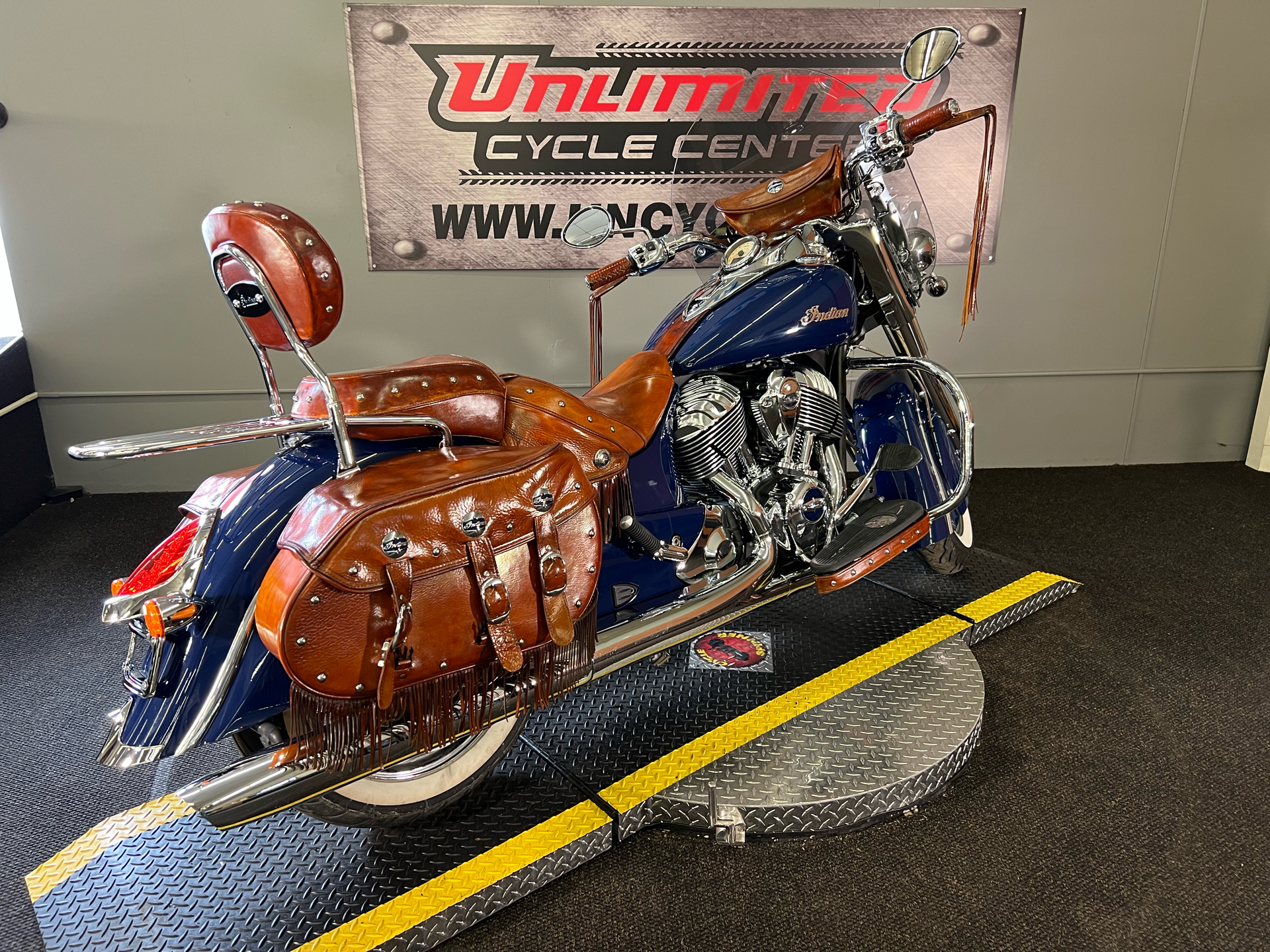 2014 Indian Chief® Vintage in Tyrone, Pennsylvania - Photo 13