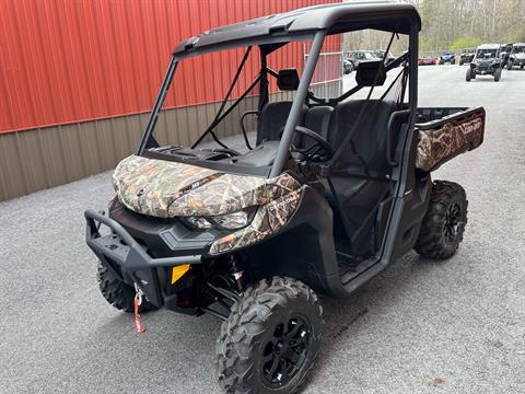 2024 Can-Am Defender XT HD10 in Tyrone, Pennsylvania - Photo 3