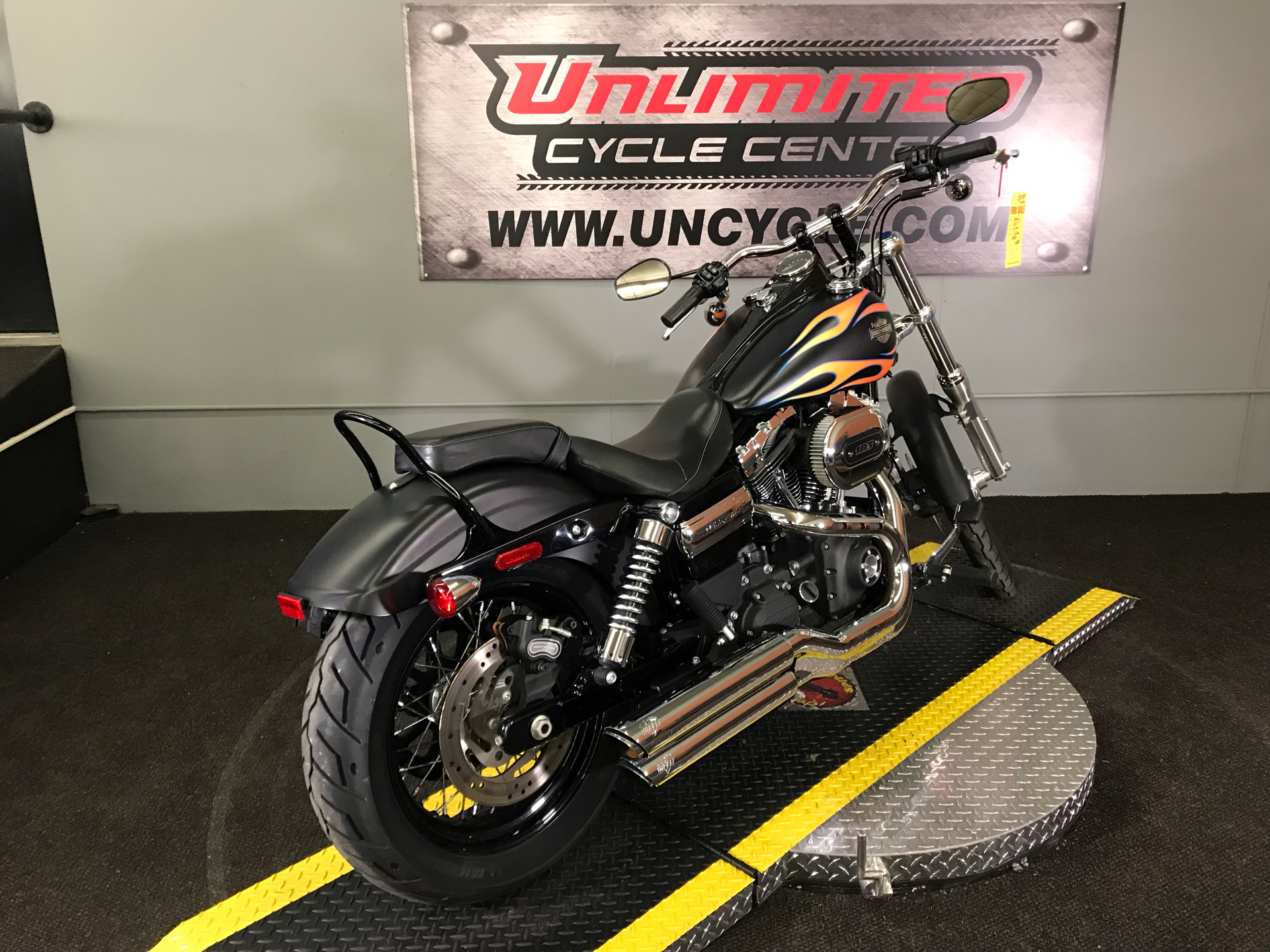 2017 Harley-Davidson Wide Glide in Tyrone, Pennsylvania - Photo 13