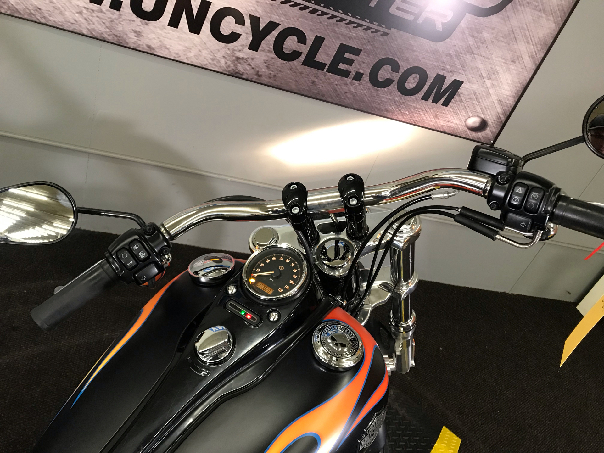 2017 Harley-Davidson Wide Glide in Tyrone, Pennsylvania - Photo 17