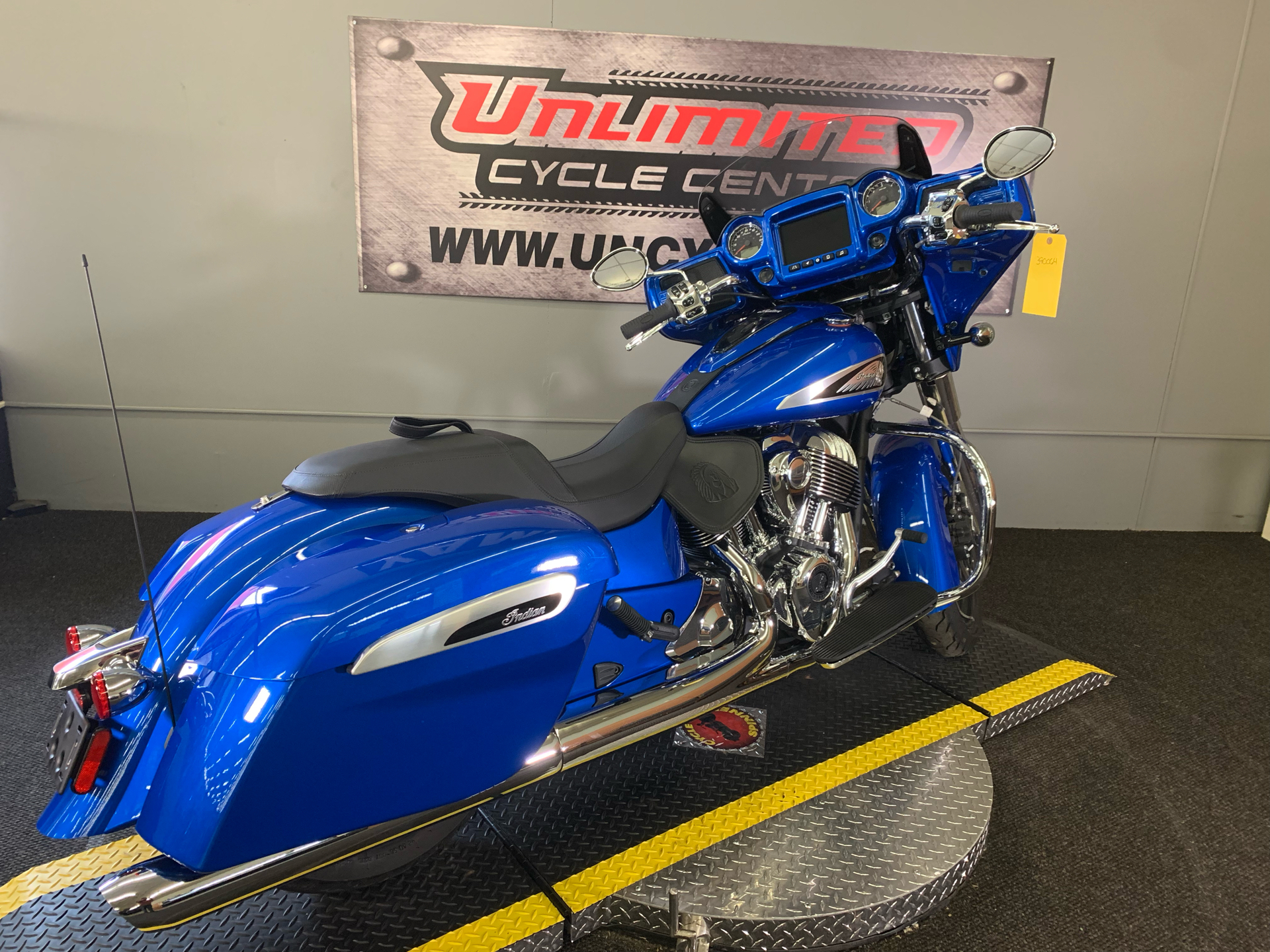 2020 Indian Chieftain® Limited in Tyrone, Pennsylvania - Photo 7