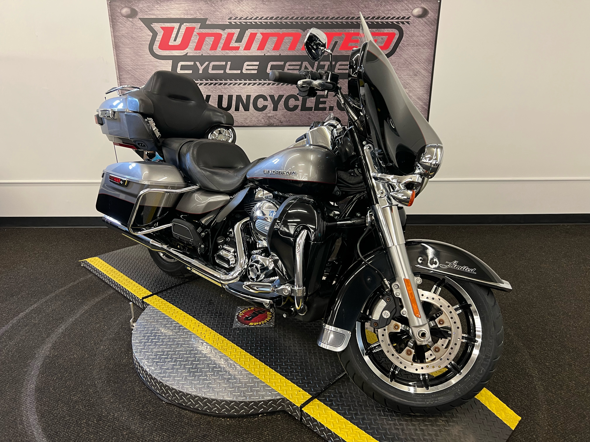 2016 Harley-Davidson Ultra Limited in Tyrone, Pennsylvania - Photo 1