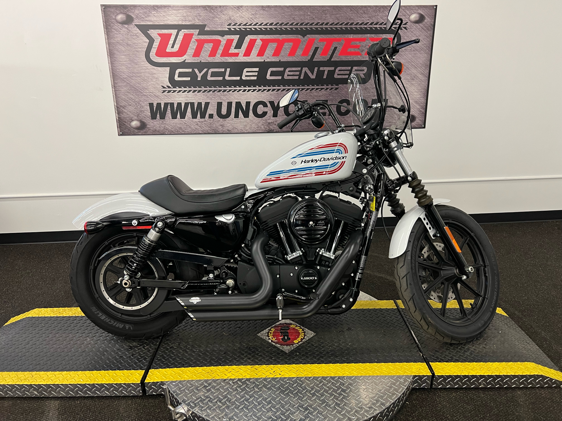 2021 Harley-Davidson Iron 1200™ in Tyrone, Pennsylvania - Photo 2