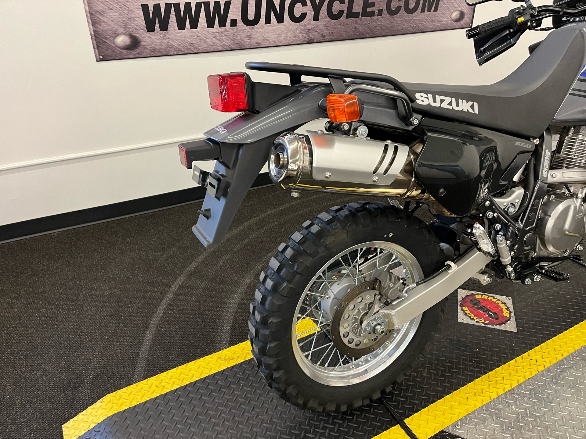 2020 Suzuki DR650S in Tyrone, Pennsylvania - Photo 5