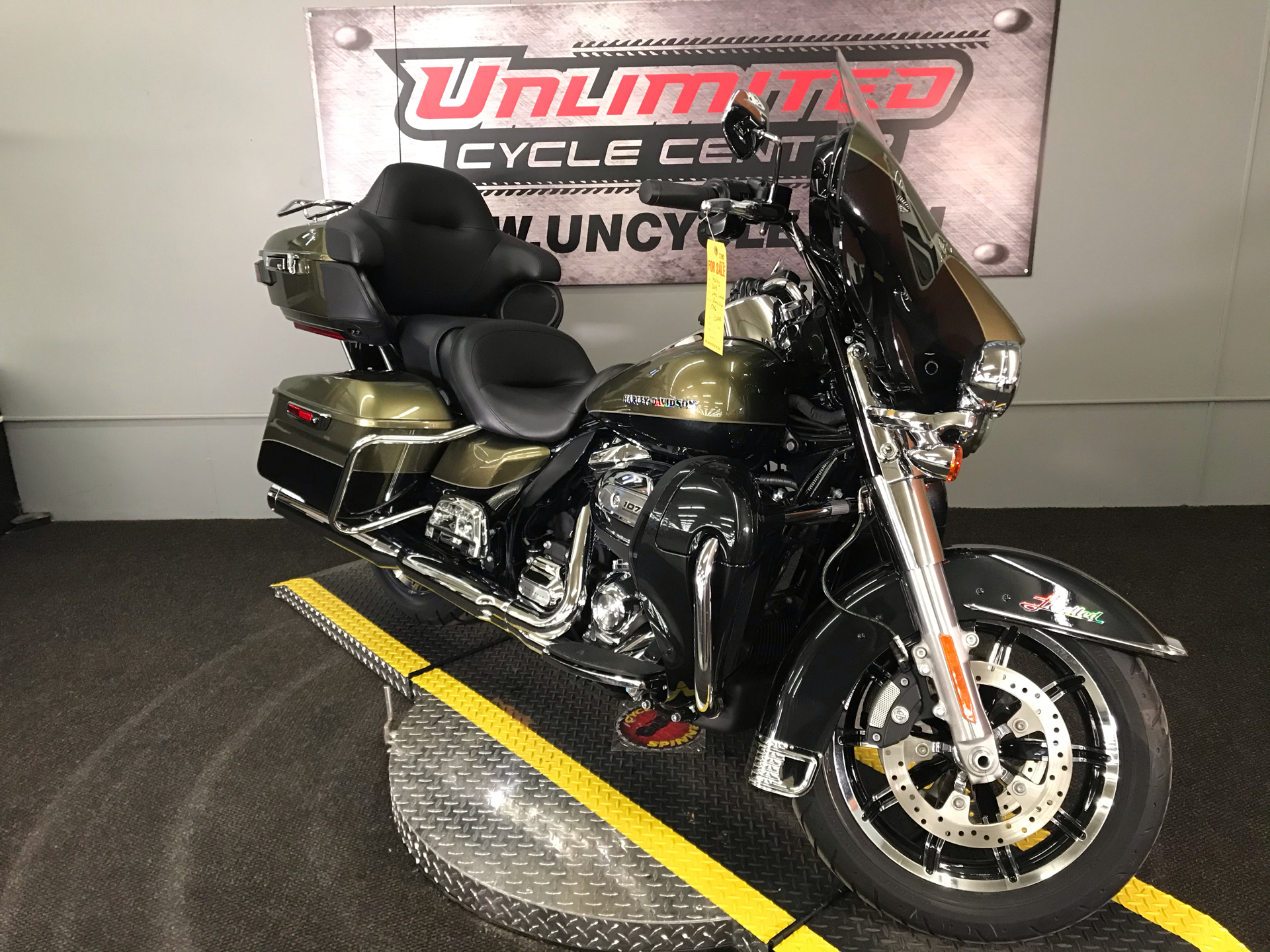 Used 2018 Harley Davidson Ultra Limited Motorcycles In Tyrone Pa 684257 Olive Gold Black Tempest