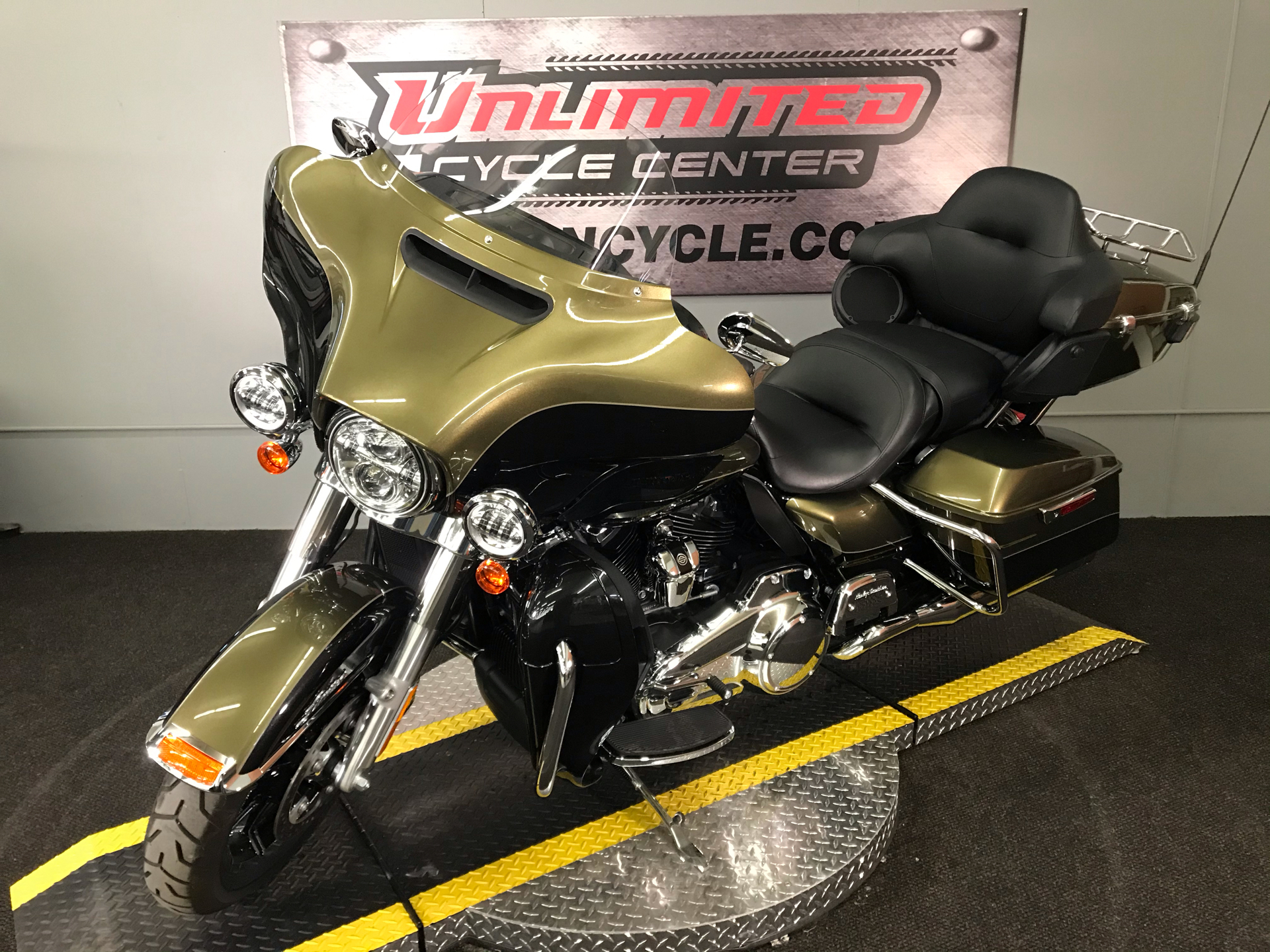2018 Harley-Davidson Ultra Limited in Tyrone, Pennsylvania - Photo 5