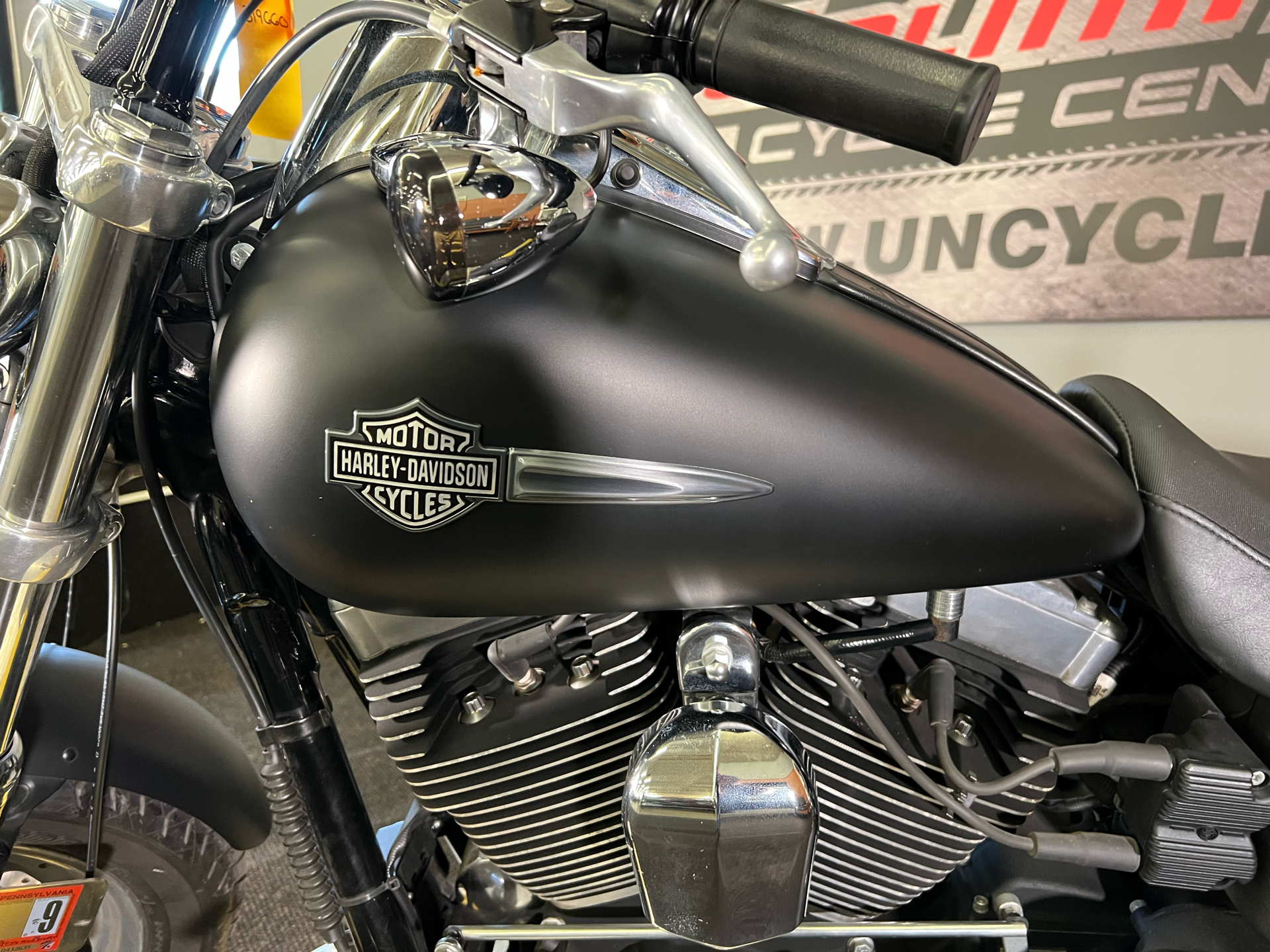 2011 Harley-Davidson Dyna® Fat Bob® in Tyrone, Pennsylvania - Photo 11