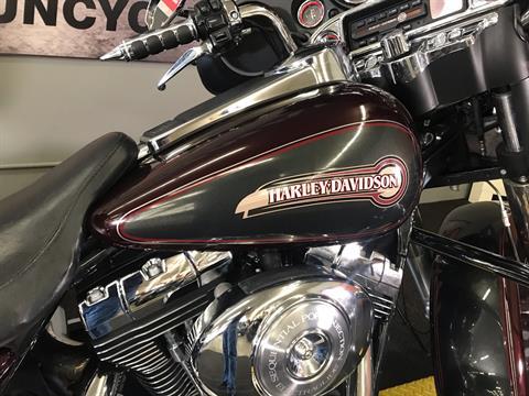 2005 Harley-Davidson FLHTC/FLHTCI Electra Glide® Classic in Tyrone, Pennsylvania - Photo 4