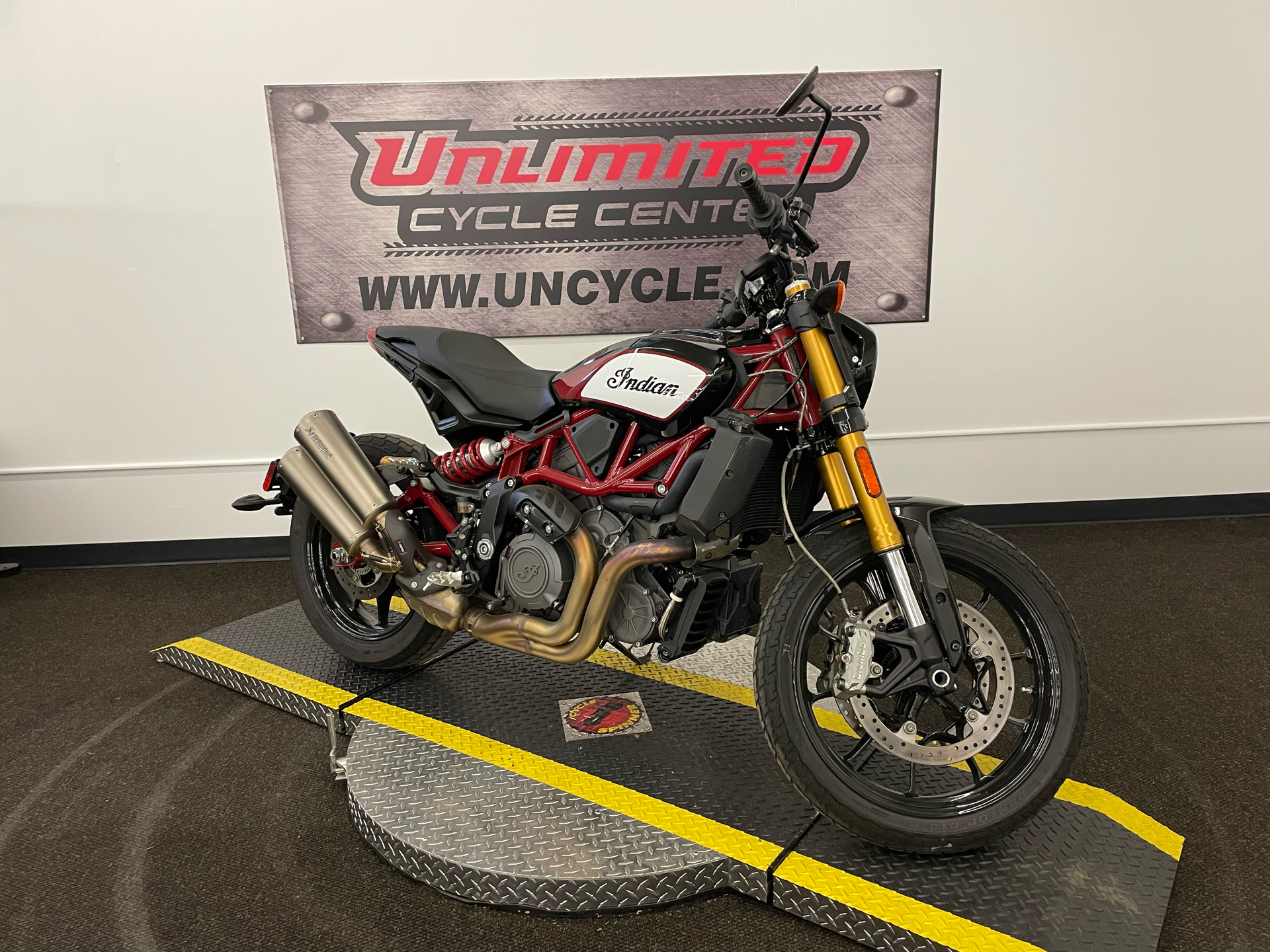 2019 Indian Motorcycle FTR™ 1200 S in Tyrone, Pennsylvania - Photo 1