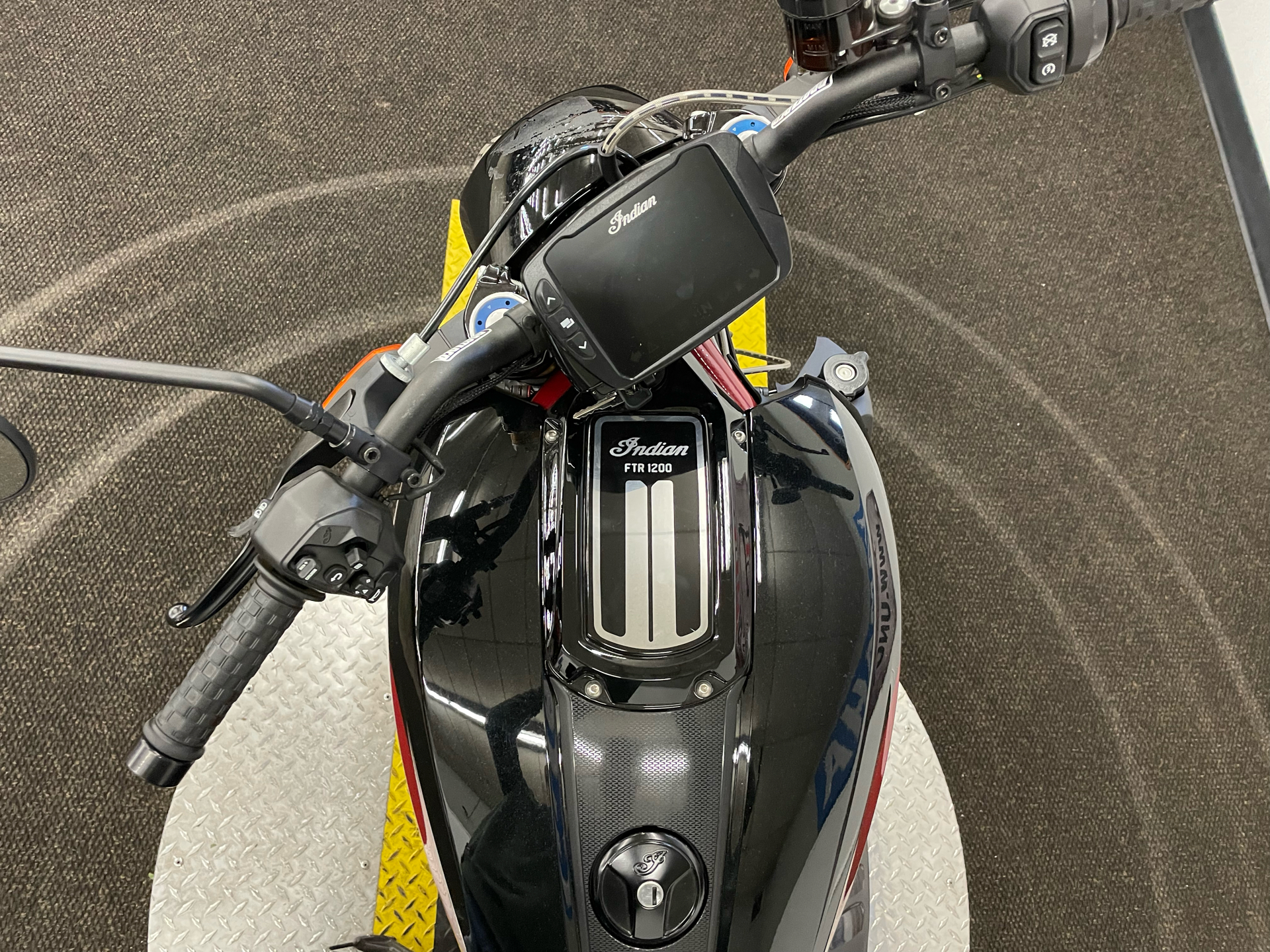 2019 Indian Motorcycle FTR™ 1200 S in Tyrone, Pennsylvania - Photo 4