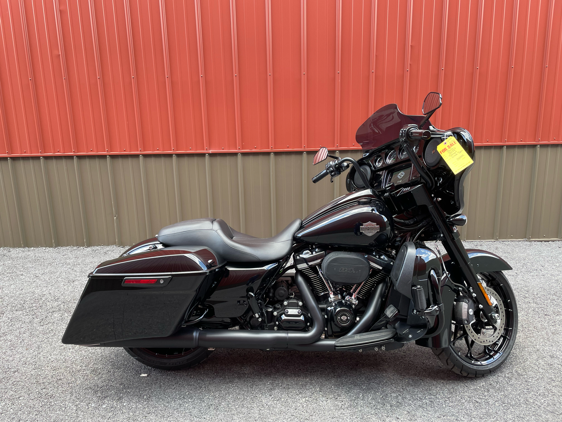 2022 Harley-Davidson Street Glide® Special in Tyrone, Pennsylvania - Photo 2