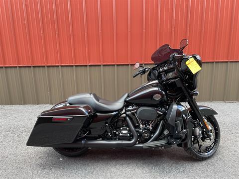 2022 Harley-Davidson Street Glide® Special in Tyrone, Pennsylvania - Photo 2