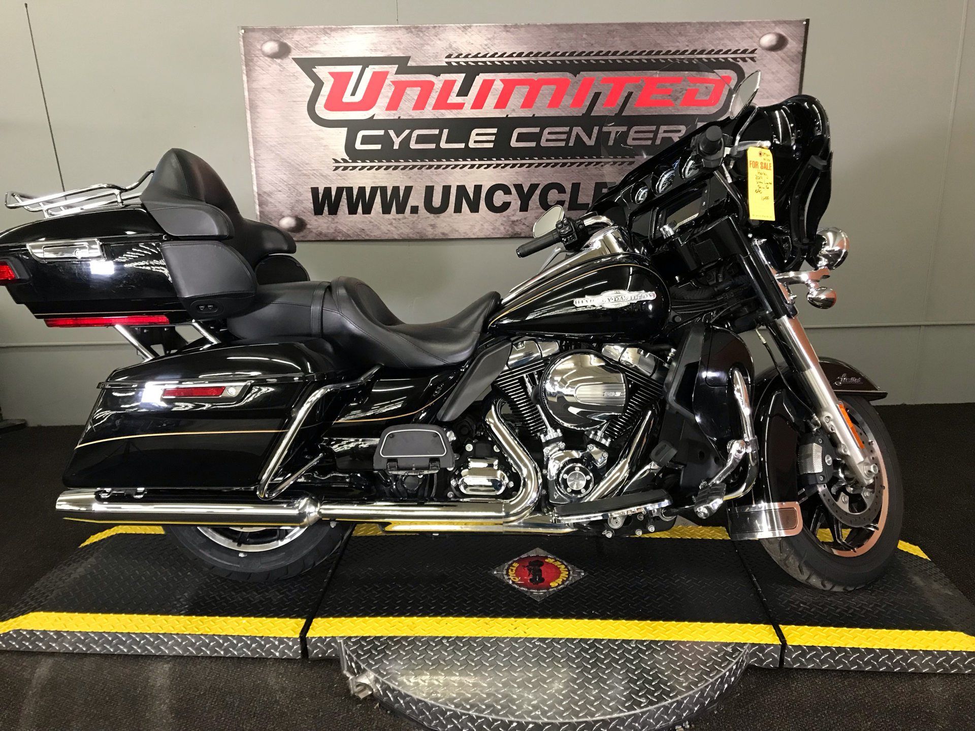 2014 Harley-Davidson Ultra Limited in Tyrone, Pennsylvania - Photo 2
