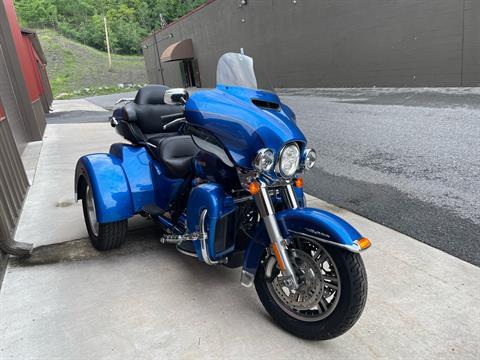 2017 Harley-Davidson Tri Glide® Ultra in Tyrone, Pennsylvania - Photo 3