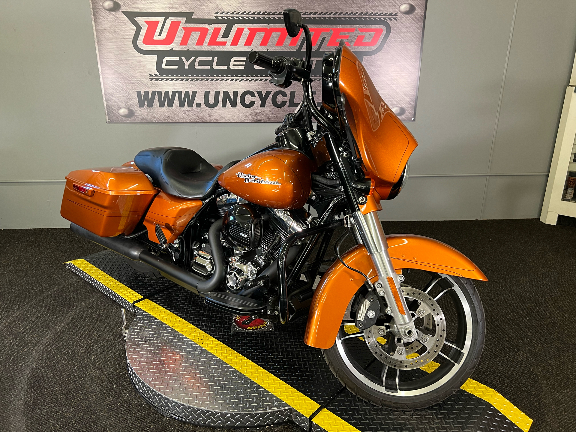 2015 Harley-Davidson Street Glide® Special in Tyrone, Pennsylvania - Photo 1