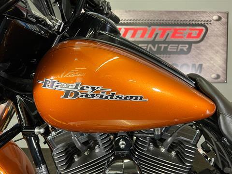 2015 Harley-Davidson Street Glide® Special in Tyrone, Pennsylvania - Photo 11