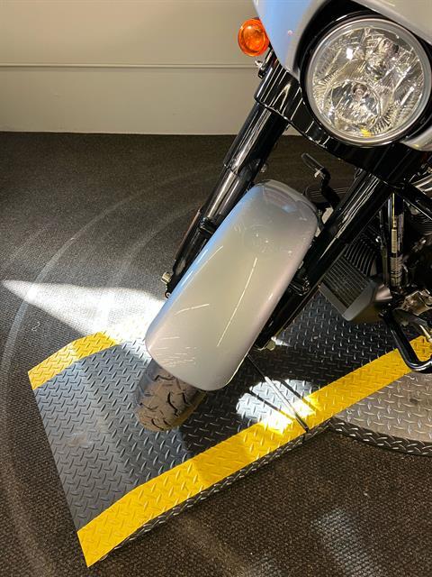 2019 Harley-Davidson Street Glide® Special in Tyrone, Pennsylvania - Photo 9