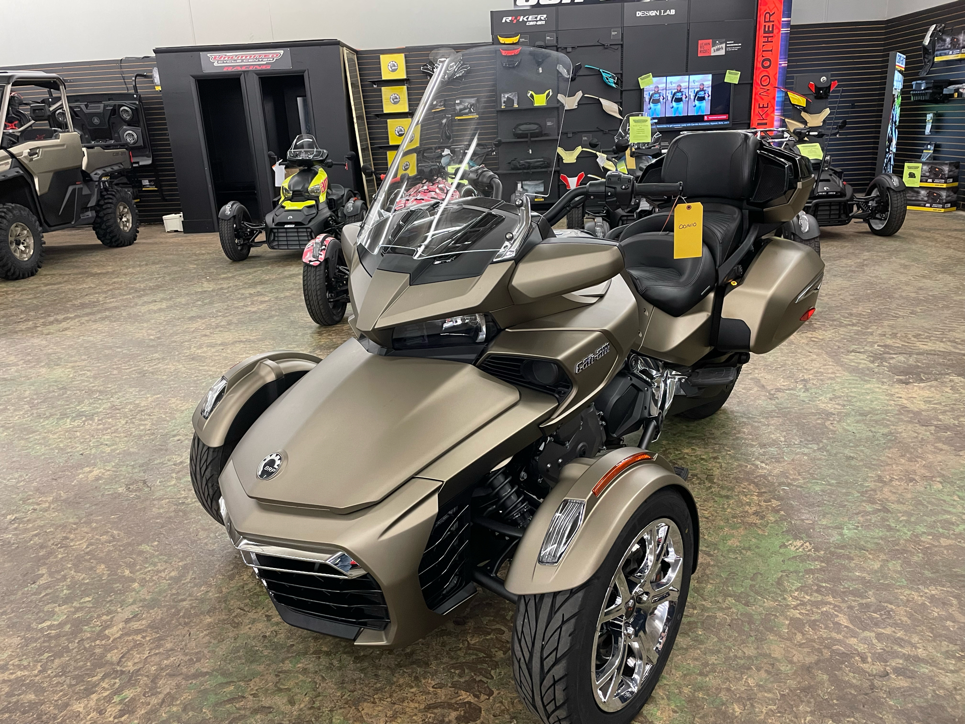 2020 Can-Am Spyder F3 Limited in Tyrone, Pennsylvania - Photo 2